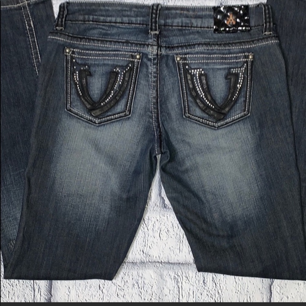 Antique Rivet Jeans - Picture 2 of 10